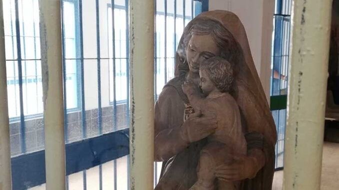 Felicitamos a la Pastoral Penitenciaria por su valiosa labor 👏. Rezamos por los capellanes, voluntarios y especialmente por los hermanos privados de libertad. Que la Virgen de la Merced los acompañe y el Señor los bendiga siempre.