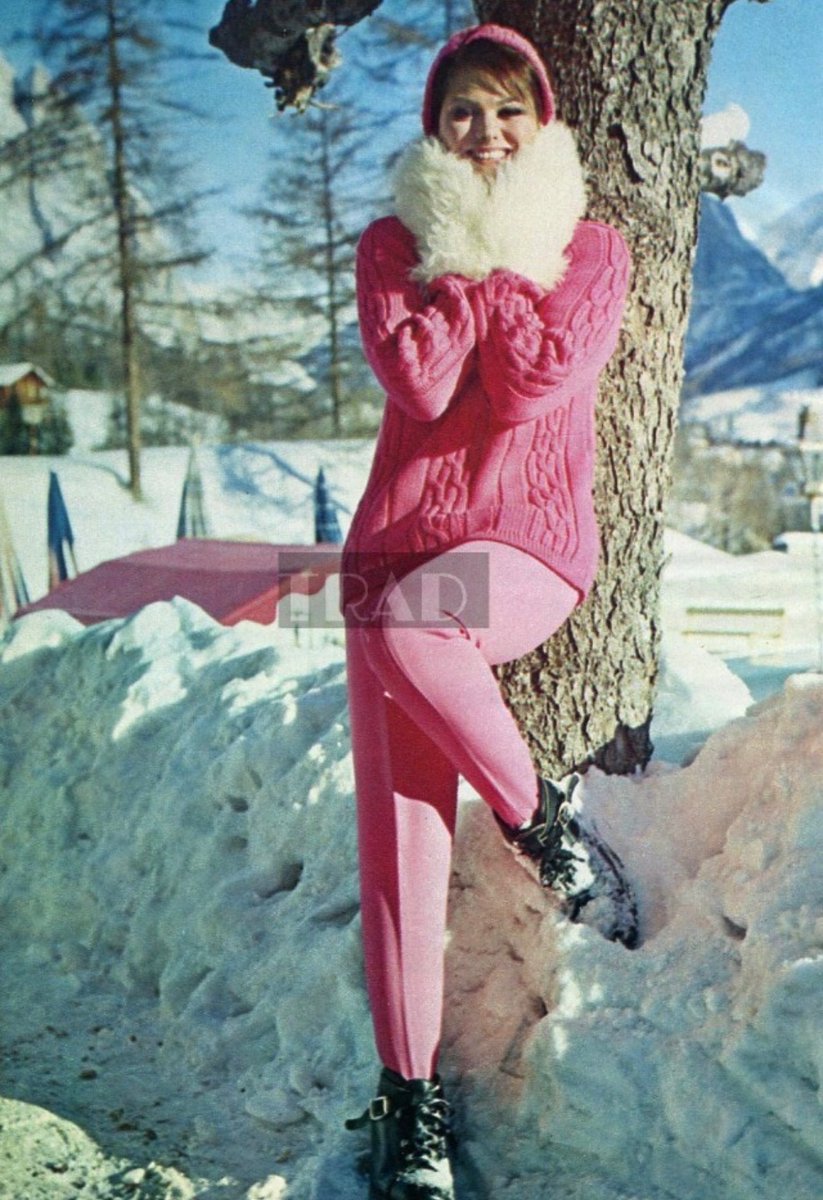 Une panthère rose à en faire pâlir <a href="/RuckydeParis/">Rucky</a> 
Indomptable Claudia Cardinale 💕