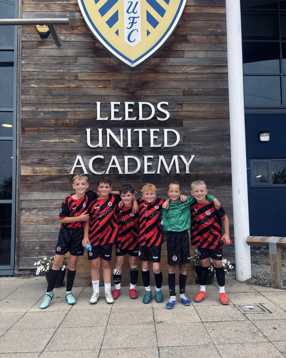 ev2sportswearuk's tweet image. U10&apos;s smashing it at Leeds United&apos;s Thorp Arch 👊🔥

📸 Academy One

#EV2 | #DesignWithoutLimits