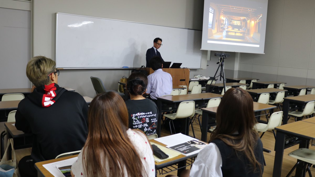 Kansaigaidai_U's tweet image. 短期大学部の秋学期の #PBL（#課題解決型授業）が始まりました。秋学期は、全国で #ホテル 運営や企画・開発に取り組む「ABアコモ」から提示された「日本のホテル業界における #人手不足 解消と定着率を高めるためには」がテーマです
kansaigaidai.ac.jp/news/topics/id…
#関西外国語大学 #関西外大