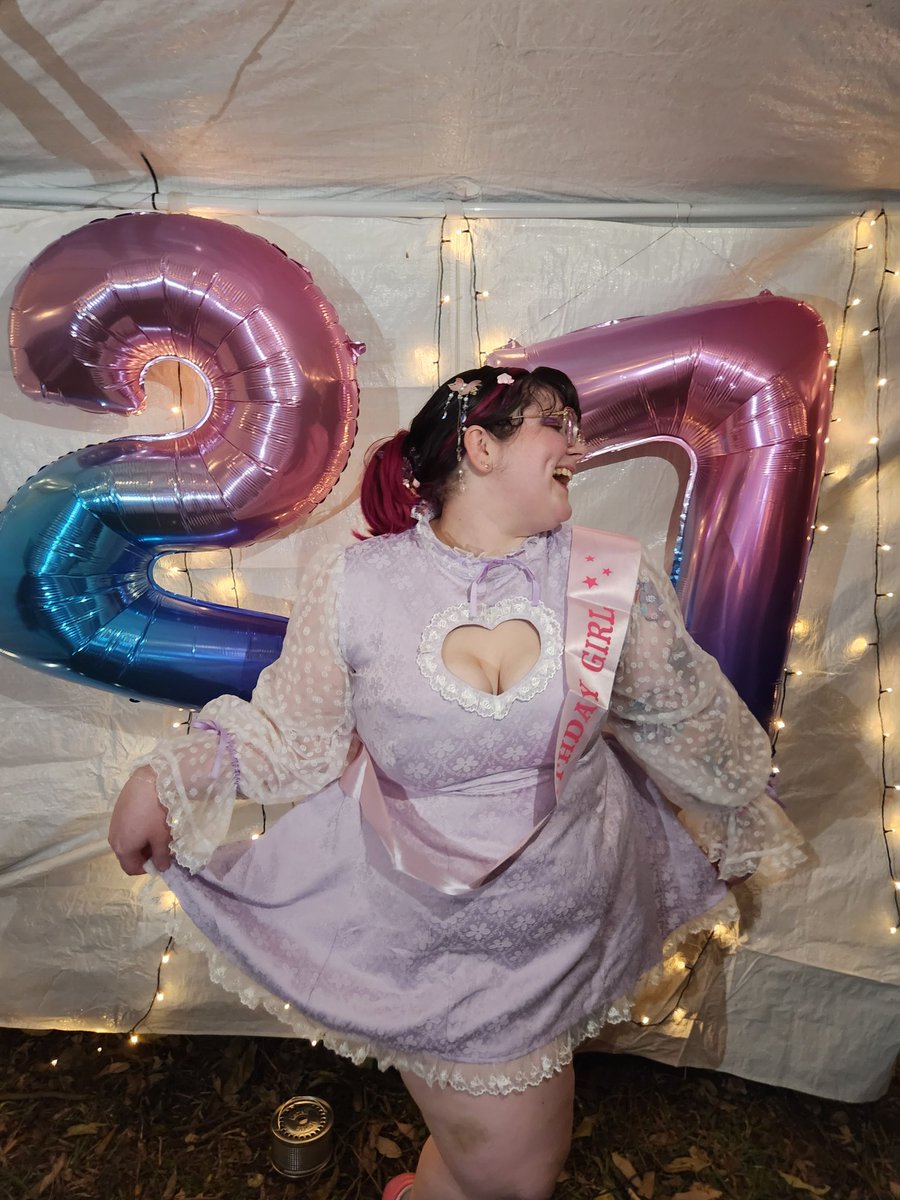 OracleAnimosity's tweet image. Tis my birfday