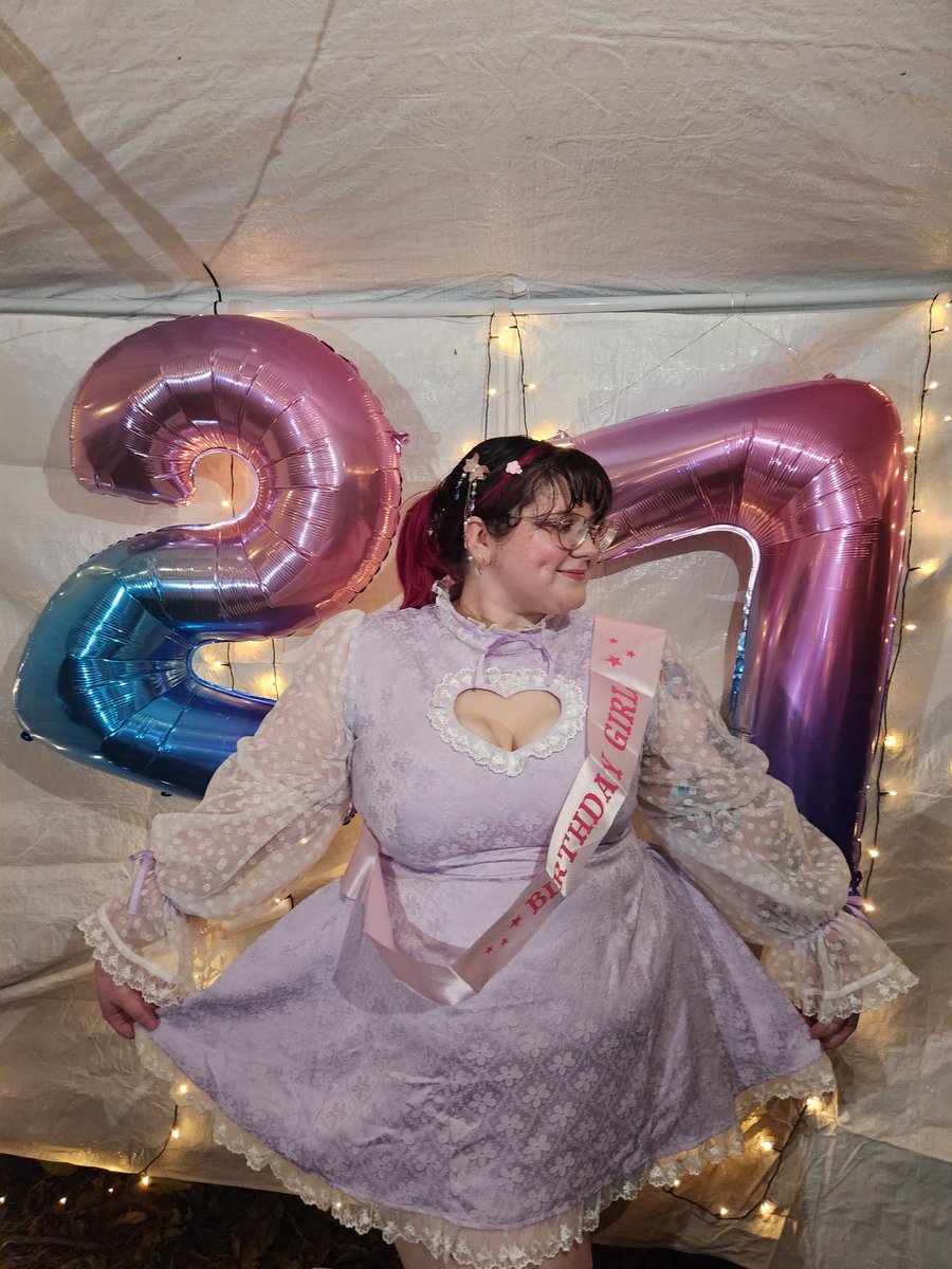 OracleAnimosity's tweet image. Tis my birfday