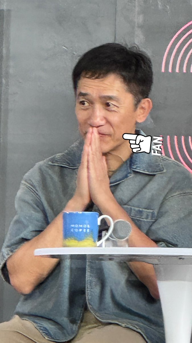 찌부된 입술이 상당히귀여움