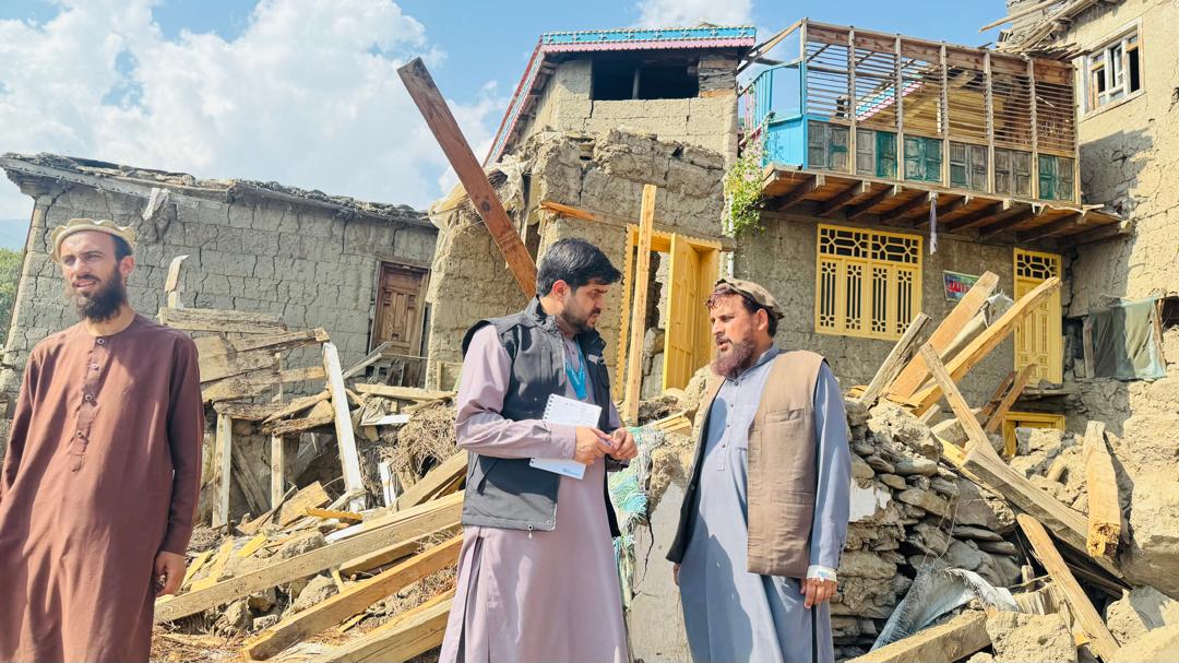 UNV_Afghanistan's tweet image. Joint movement for local-led recovery.

On mission to #Kunar together with @UNDPaf Deputy Resident Representative for Program @Doelm, UNV Afghanistan Country Coordinator @Habib_Abed1 visited earthquake-affected communities in Wadeer. He met with @UNVolunteers on the ground and…