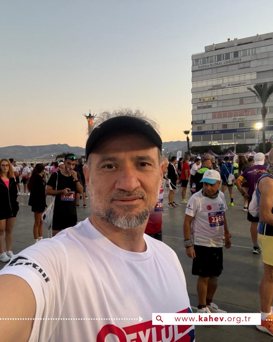 🏃‍♀️✨ Eğitim için Koştuk, Gururla Bitirdik! ✨🏃‍♀️

KAHEV üye ve gönüllülerimiz, 21 Eylül’de düzenlenen 13. Uluslararası İzmir Yarı Maratonu’nda eğitime destek için koştu.

#KAHEV #EğitimİçinKoş #İzmirYarıMaratonu #EğitimeDestek