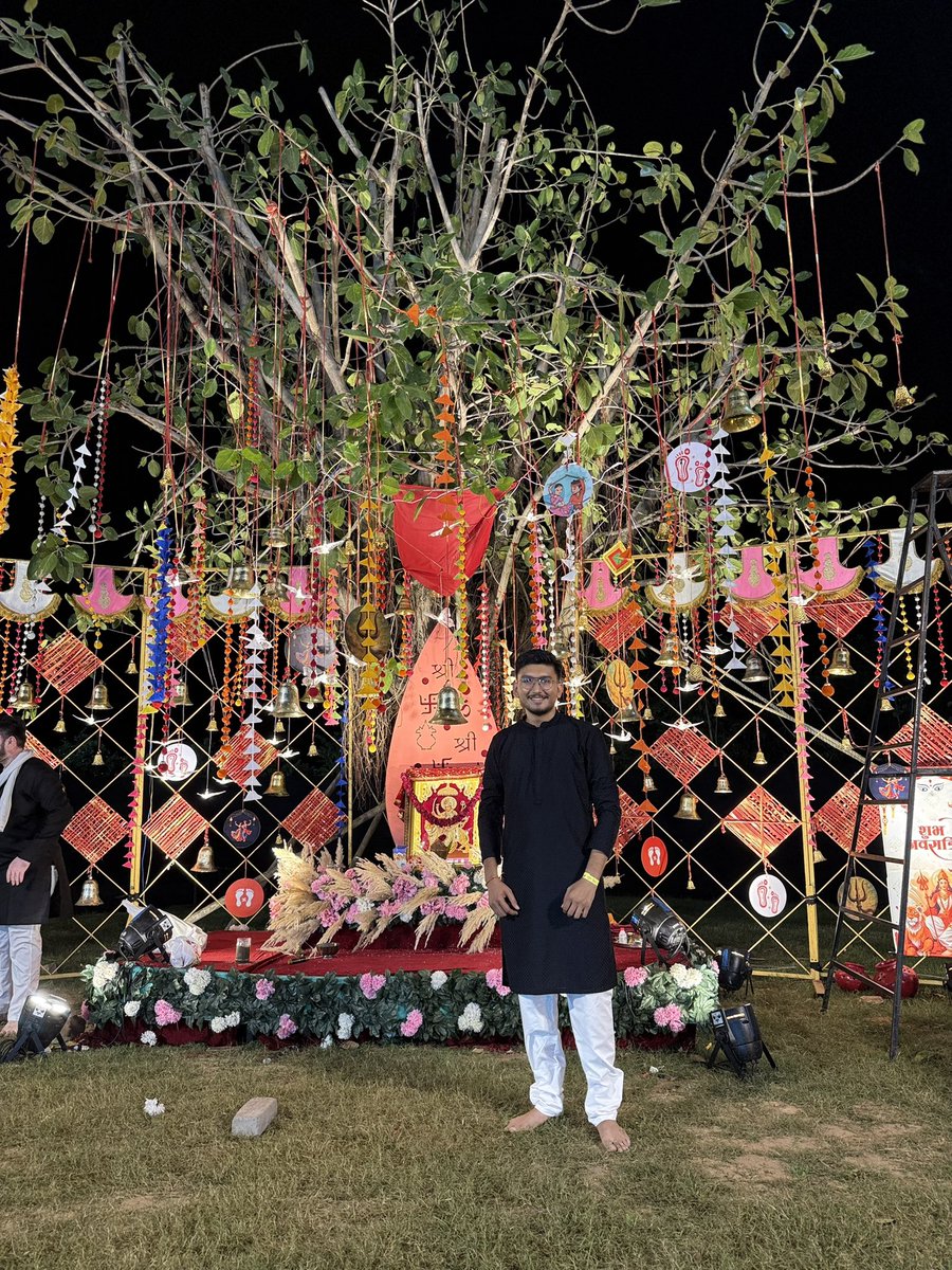 Kushpatel9727's tweet photo. Some Glimpses of Navratri 💫✨
Playing Garba is blessing of Maa Ambe 🙏🏻
#Navratri https://t.co/RlUdgBVc5g