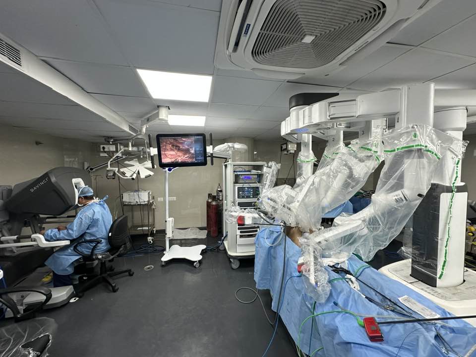 drvivekbindal's tweet image. @drvivekbindal - Advancing Robotic Surgery Training
Another TR-400 Robotic Cadaver Course on ETEP Ventral Approach for Abdominal Wall Reconstruction successfully completed at Ramaiah Medical School #Bengaluru
#RoboticSurgery #AbdominalWallReconstruction #ETEP #MedicalEducation