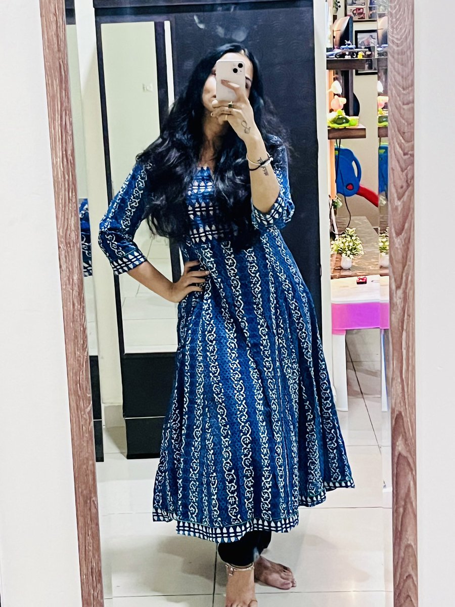 _blessedpoet's tweet photo. Day 3: Royal Blue
Jai Ma Chandraghanta 🙏🏻
#NavrangNavratri #Navratri2025 #navratri #Navratrispecial https://t.co/3nr4smrdTq