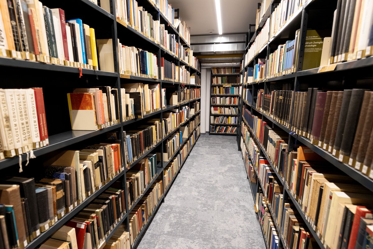 🎓 Včera jsem měl možnost se představit na akademickém senátu Evangelické teologické fakulty.

💬 Následovala konkrétní a podnětná diskuze v přátelské atmosféře.

🤝 Po vystoupení dalších kandidátů se senát na uzavřeném jednání usnesl a vyjádřil podporu mé kandidatuře.

🙏 Za