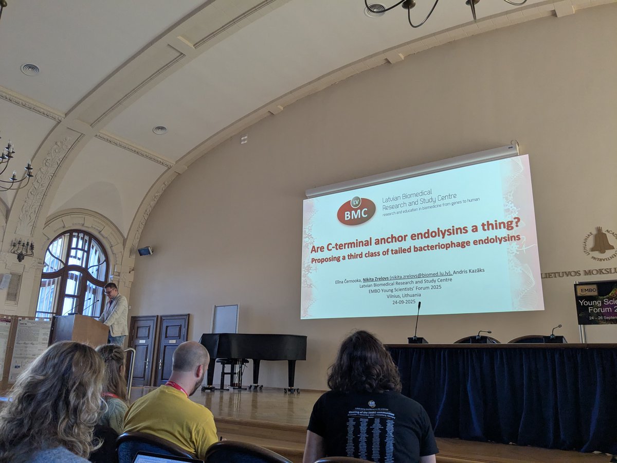 NZrelovs's tweet photo. How it feels presenting at highly multidisciplinary conferences 😁
#EMBO_YSF2025 https://t.co/uuzFSqZLni
