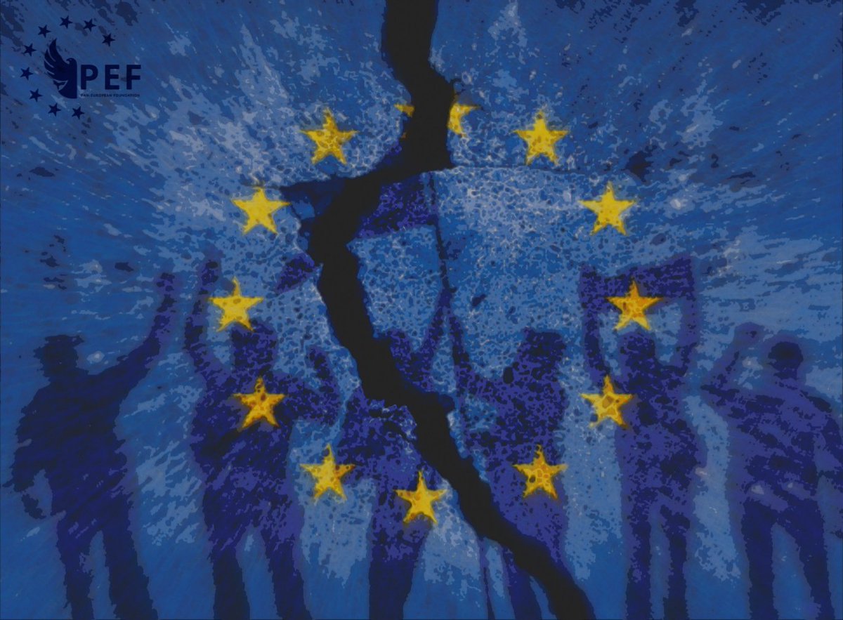 The New Year toll paid by Europe after accepting Multiculturalism during the crisis.

New Year's Eve Celebrations, December 31st 2015 - January 1st 2016:

🇩🇪: 1.200 women reported sexual assault from migrants in a single night across 5 cities;
🇦🇹: The Austrian police was accused