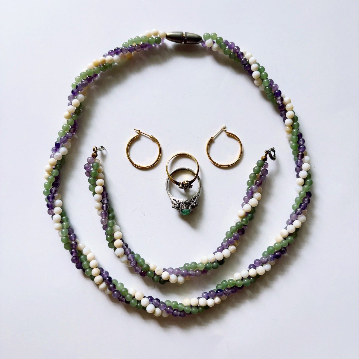 outauni's tweet image. 🍒「Cherry Coke mini」(71)🍒

毎年恒例のぶどう狩り🍇のかっこ！

・Tシャツ / Journal Standard かな？
・オーバーオール/ vintage（多分CHICAGO）
・スニーカー/ 子供用adidas
・バッグ、ネックレス＆ブレスレット/ Mom's vintage
・18Kフープピアス/ BELFIORE

#cherrycoke #outauni #おおたうに