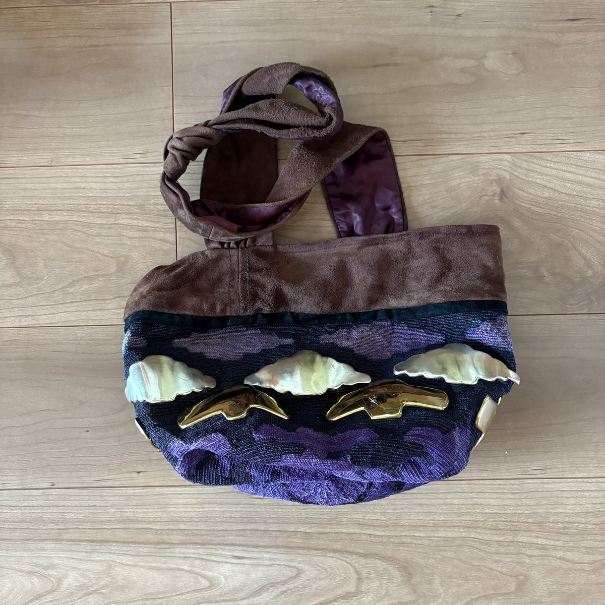 outauni's tweet image. 🍒「Cherry Coke mini」(71)🍒

毎年恒例のぶどう狩り🍇のかっこ！

・Tシャツ / Journal Standard かな？
・オーバーオール/ vintage（多分CHICAGO）
・スニーカー/ 子供用adidas
・バッグ、ネックレス＆ブレスレット/ Mom's vintage
・18Kフープピアス/ BELFIORE

#cherrycoke #outauni #おおたうに