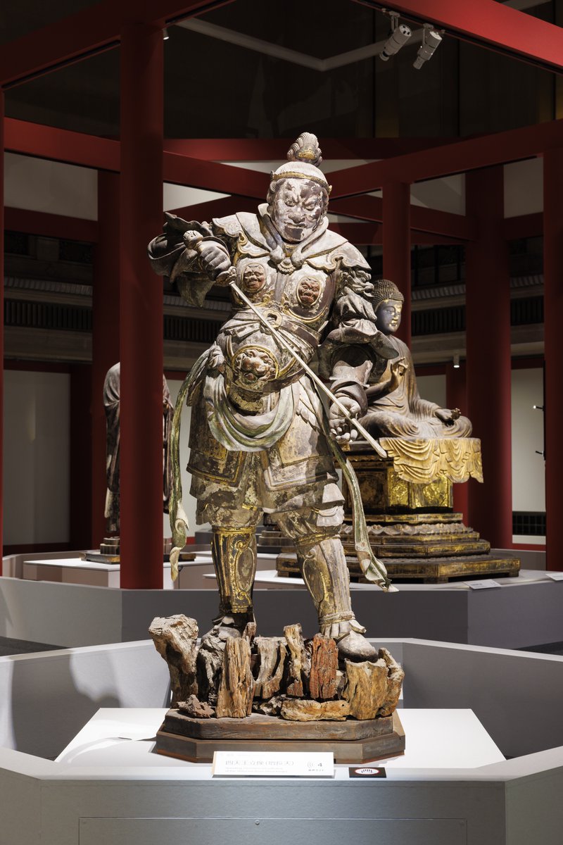 仏像 平安時代の翻波式衣文、それを踏襲した鎌倉時代快慶の秩序だった