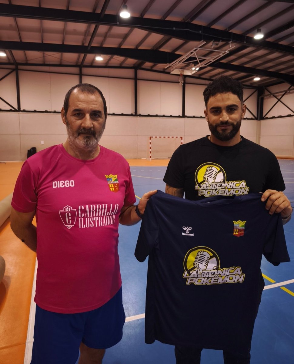 🚨✨ ¡Noticia especial! ✨🚨
Nos hace muchísima ilusión anunciar que este año estaremos presentes en la camiseta del Beniel F.S. 💛🖤⚽
Un equipo que representa esfuerzo, pasión y orgullo por el  pueblo, y con el que ahora compartimos algo muy grande.
Gracias por dejarnos ser