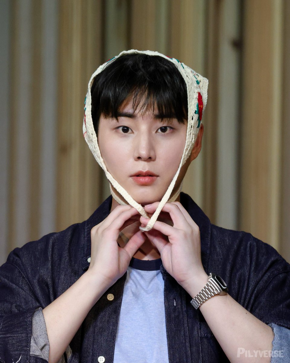 pilyverse's tweet image. 250920 뮤직코리아 

이러케 쓰는거 맞아?

#데이식스 #DAY6 #영케이 #YoungK