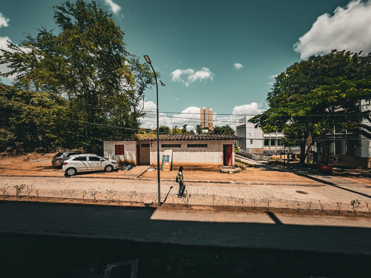 kyllercg's tweet photo. Uma hora tranquila na UFCG. #CampinaGrande #CampusLife #CampusRelax #CampusVibes #Pathway #ShadedSpot #SunnyDay #UFCG https://t.co/fUssg8Q0oX
