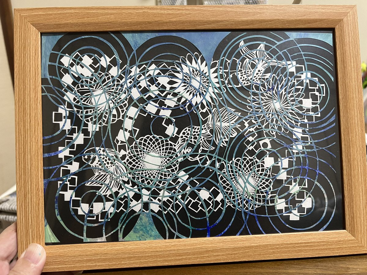 できた！
 #切り絵
6000円プラスお気持ち
ご購入者様になんか後ろの人がメッセージあるらしいよ。（誰が買ってくれるか知らんけど）
お待ちしております