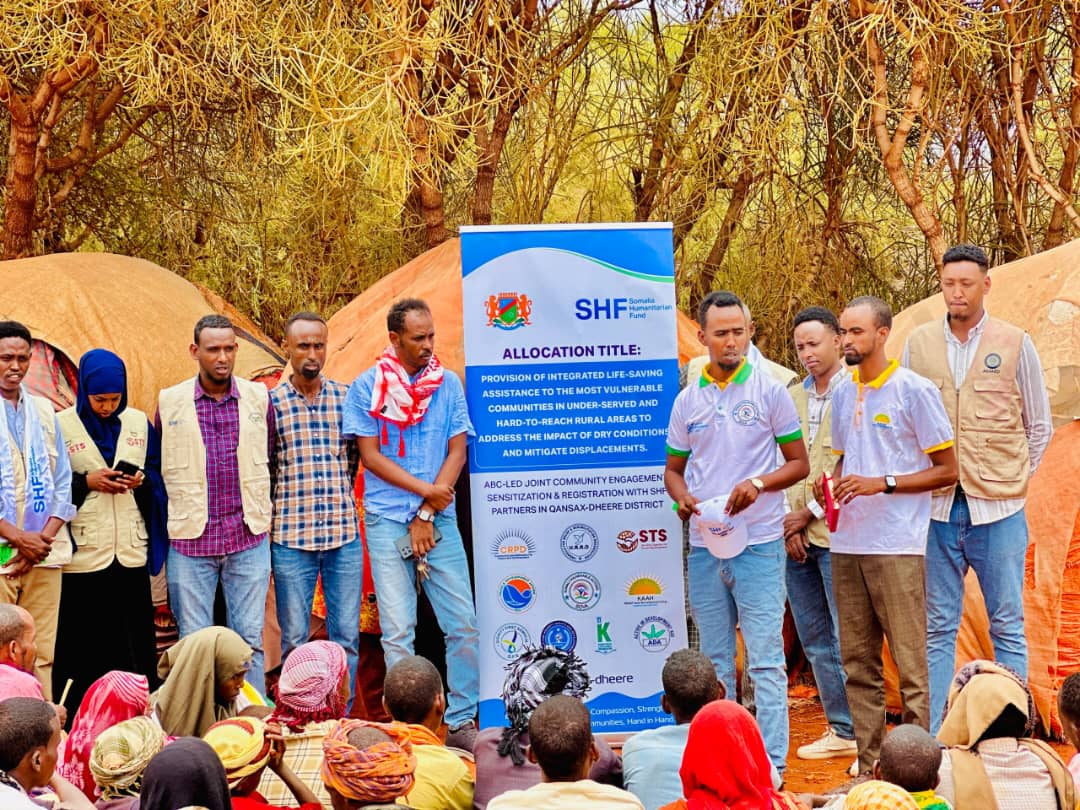 activeindevaid's tweet image. Together with other @shf_somalia partners, we conducted community engagement to provide project information, beneficiary selection, and integration of interventions in targeted areas in Qansax-dheere under standard allocation 2025.

Thanks to district ABC for leadership.