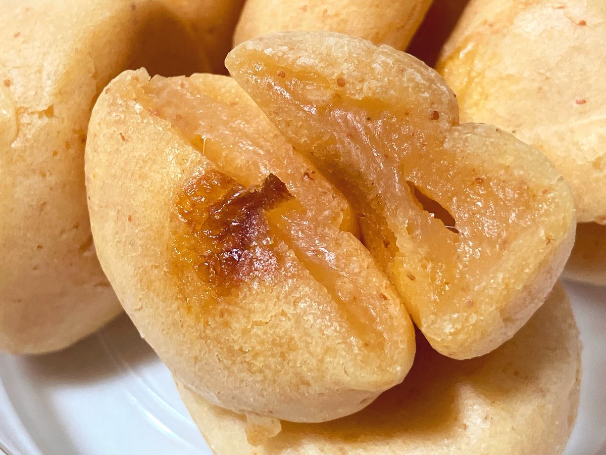 セブンイレブン もちもち食感明太チーズ。しっとりもちもち食感の明太