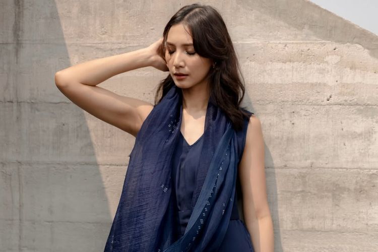 iPopBase's tweet image. Happy 33rd birthday to the talented Sheila Dara.