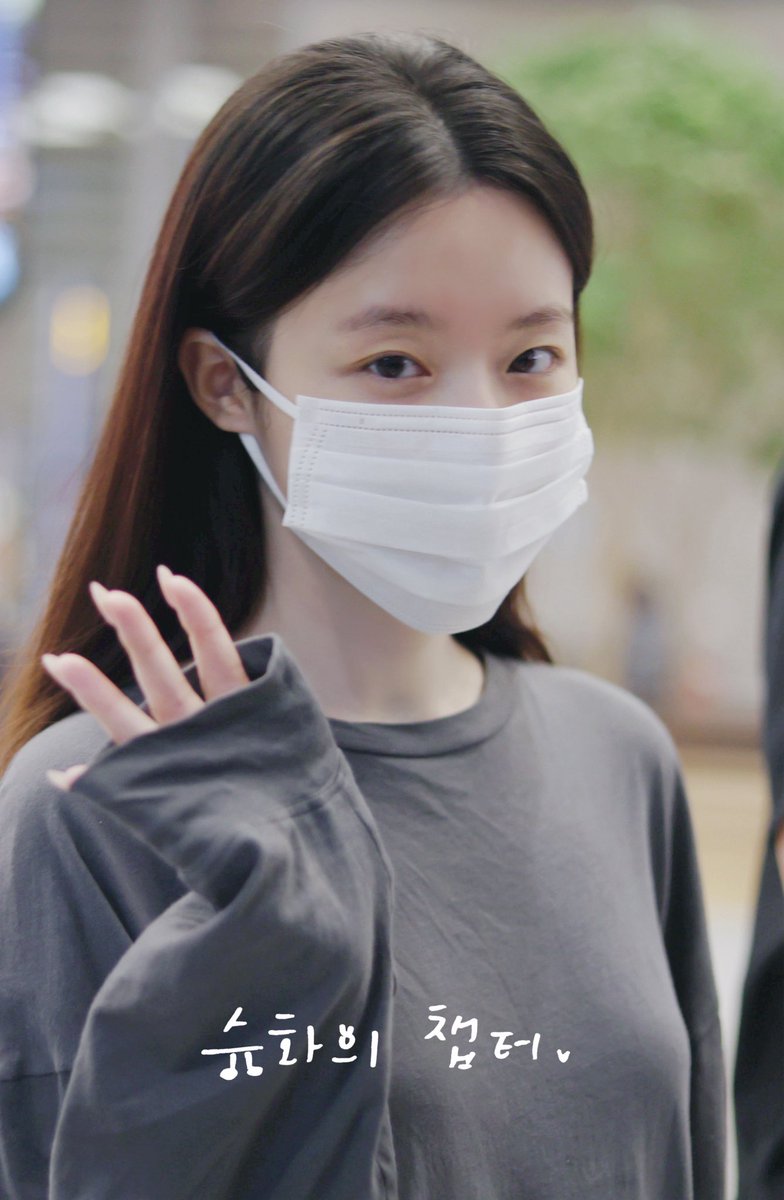 chapter_ysh's tweet image. 250924

고생했어 얼른 집가서 푹쉬자🥺

#아이들  #여자아이들 #GIDLE #IDLE  
#슈화 #SHUHUA #舒華