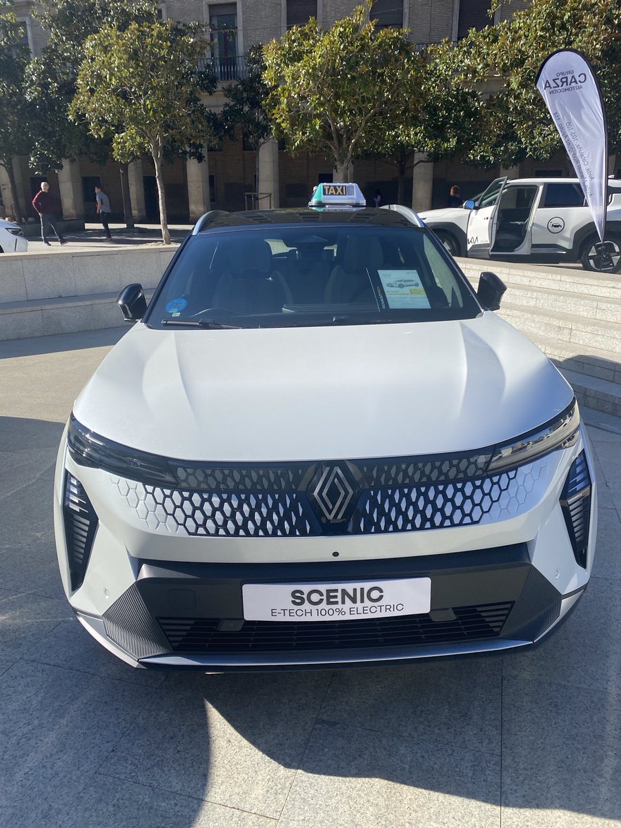 zarataxi's tweet image. Hay toda una oferta en modelos para el Taxi. #ZaragozaEsTaxi