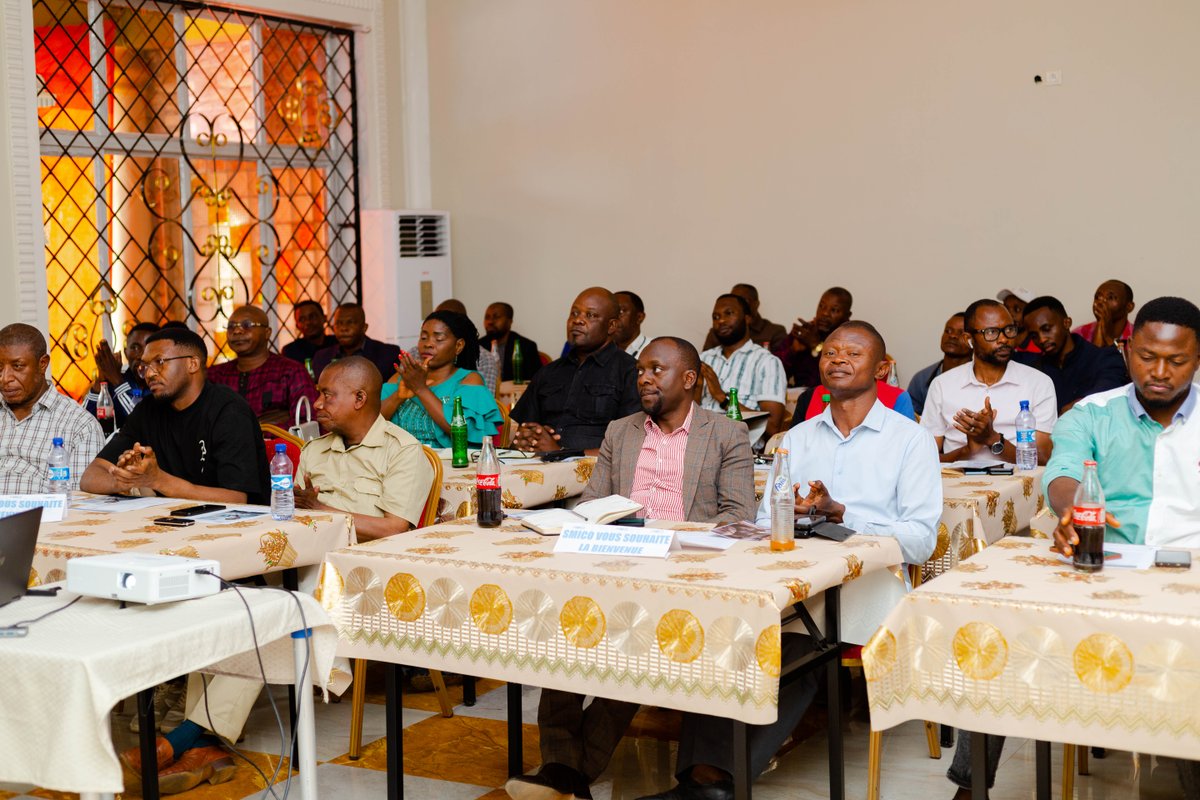 SmicoSA1's tweet image. À Likasi, le PCA &amp;amp; DG de SMICO ont partagé deux dîners avec nos clients (matin &amp;amp; soir).
Un moment d’écoute, de proximité et de convivialité pour renforcer notre engagement envers eux.

#SMICO #MissionLikasi #ProximitéClient