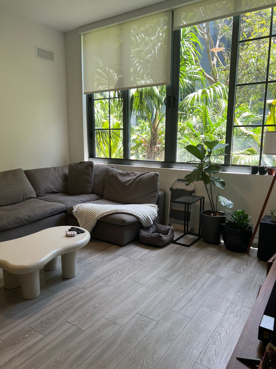 goshopstr's tweet photo. Modern two-bedroom, two-bathroom apartment in Miami’s lively Wynwood with full building gym, swimming pool, high-speed Wi-Fi, and in-unit laundry.

Book your stay here: https://t.co/Fh47cCYSTk https://t.co/TLCINLzO8p