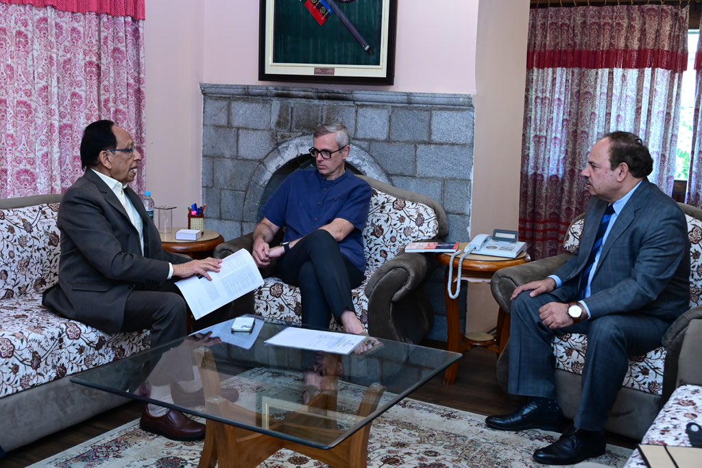 Prof. Harish K. Gupta, former Member NDMA &amp; former Secretary, Ministry of Earth Sciences, GoI, along-with Prof. Shakil Ahmad Romshoo, Vice-Chancellor IUST called on the Chief Minister today. 

The discussions focused on strengthening disaster preparedness in J&amp;K with emphasis on