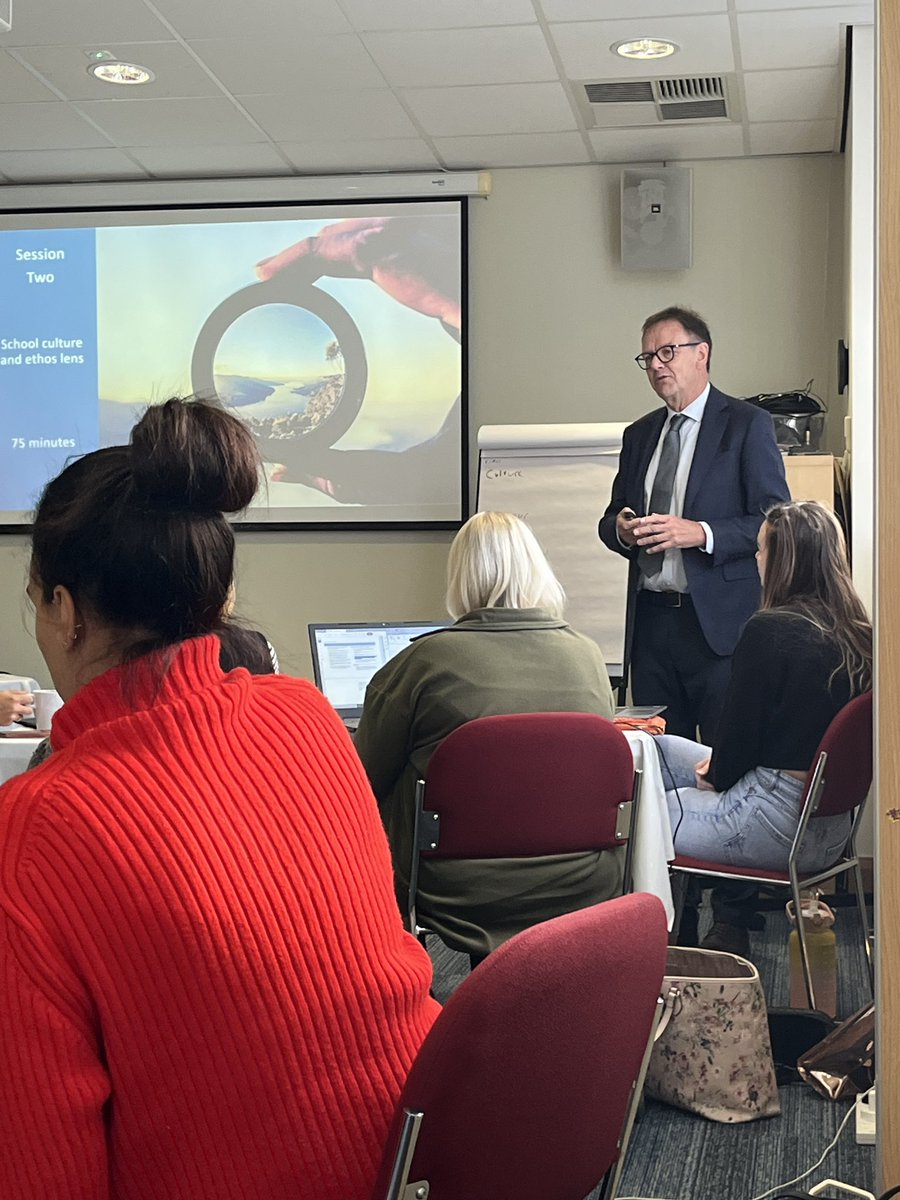 Astra Teaching School Hub and SCITT tweet media