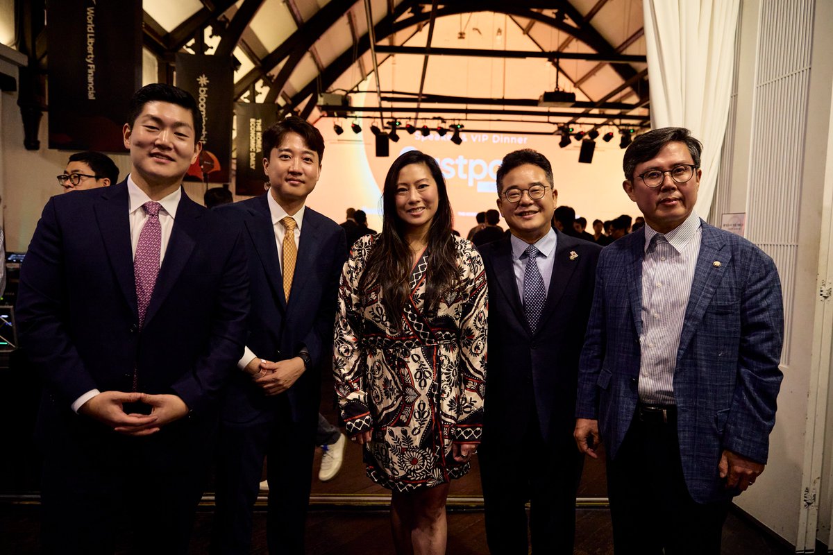 0xEastPoint's tweet image. We were honored to host our sponsors, speakers, and esteemed guests at the VIP Dinner of EastPoint:Seoul 2025, held at the historic Jungdong 1928 Art Center.
Special thanks to National Assembly Members Min Byungdug (@anyangmin), Ahn Do Geol, Kim Jaesub, Lee Junseok, and Caroline…