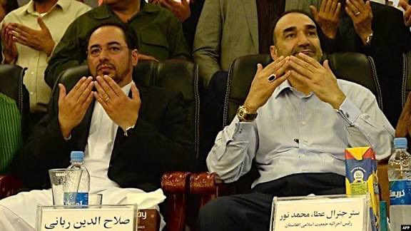 ناکامی های سیاسی نور و ربانی باعث بد بختی این ملت شد 
عطا محمد نور و صلاح‌الدین ربانی هر دو در سیاست ناکام‌اند؛ یکی قدرت را به معامله و منافع شخصی فروخت و دیگری میراث پدرش را به سکوت و بی‌عملی. هیچ‌کدام نتوانستند رهبری واقعی شوند و فقط مردم را ناامید ساختند