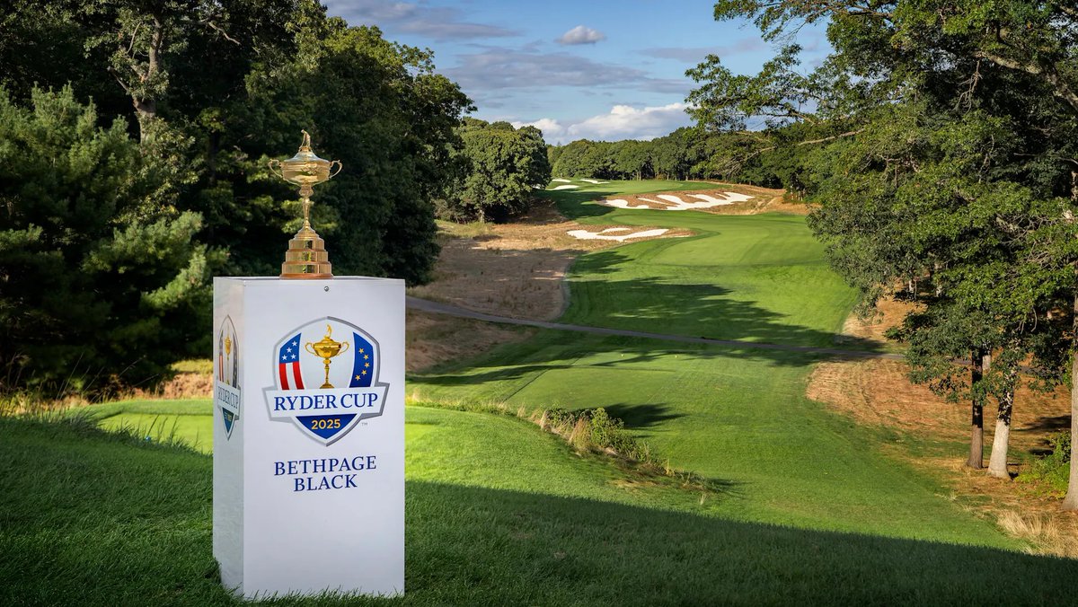 Ryder Cup 2025 : Bethpage Black, un duel historique entre États-Unis et Europe

Pour lire l'article swing-feminin.com/ryder-cup-2025…

#RyderCup2025 #BethpageBlack #GolfUSA #GolfEurope #MatchPlay #KeeganBradley #LukeDonald #TeamUSA #TeamEurope #GolfMasculin #GolfFéminin #SolheimCup