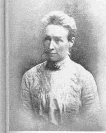 Did you know? The Gissing Sisters, Margaret and Ellen, were among the first women in the country to officiate football games? buff.ly/3dwxuCW