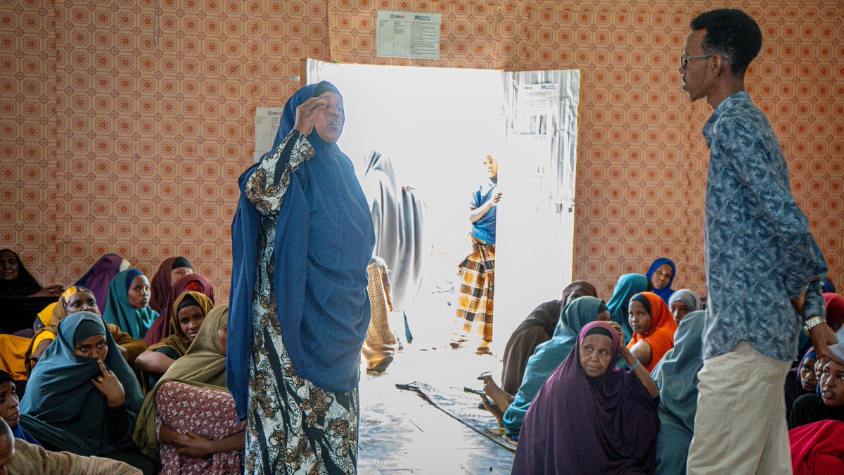 <a href="/Nabadaynta/">Nabadaynta Soomaaliya</a> Hawlwadag Action Group in Baidoa facilitated an awareness session with IDPs on the role of courts and the importance of seeking justice through formal systems, building trust in the law and promoting fair dispute resolution.

#GoFarGoTogether <a href="/iom_somalia/">IOM Somalia</a> <a href="/UKinSomalia/">UK in Somalia🇬🇧🇸🇴</a>