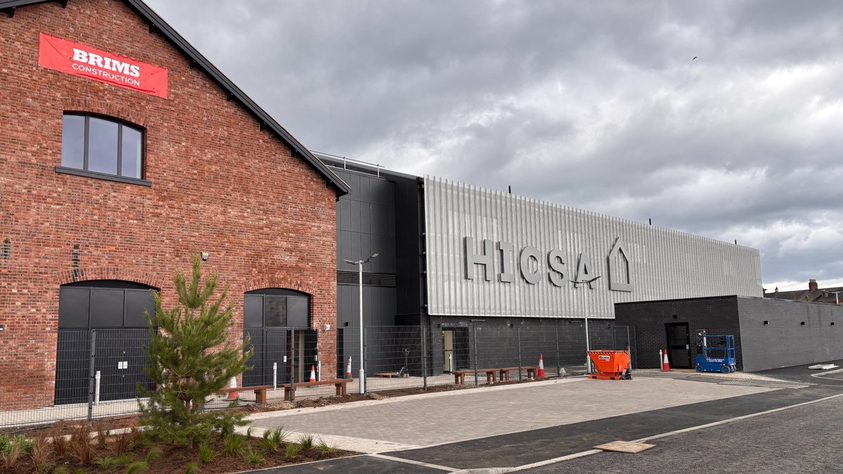 Midas_Cladding's tweet image. We’re proud to have played a role in the construction of HICSA a project we completed for @sunderlandcol
We were appointed by Brims Construction to install a new rainscreen facade system and all bespoke flashings for the full perimeter of the new extension.
#Cladding #TeamMidas