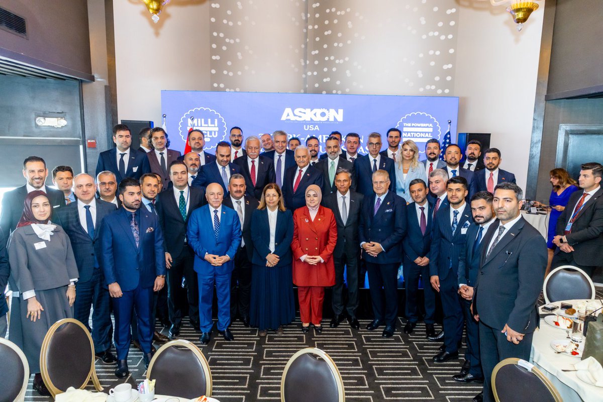 Anadolu Aslanları İş Adamları Derneğinin (<a href="/ASKON/">ASKON 🇹🇷</a>) ABD şubesi tarafından düzenlenen 3. Türk-Amerikan İş Dünyası Buluşması'nda değerli iş insanlarıyla bir araya geldik.

#Türkiye'nin dışında 50'den fazla ülkede faaliyet gösteren #ASKON, özellikle ABD'deki faaliyetlerini çok daha