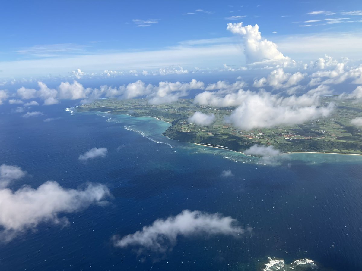 休暇楽しかった😚沖縄本島に戻ります。4枚目は離陸直後の宮古島🥰