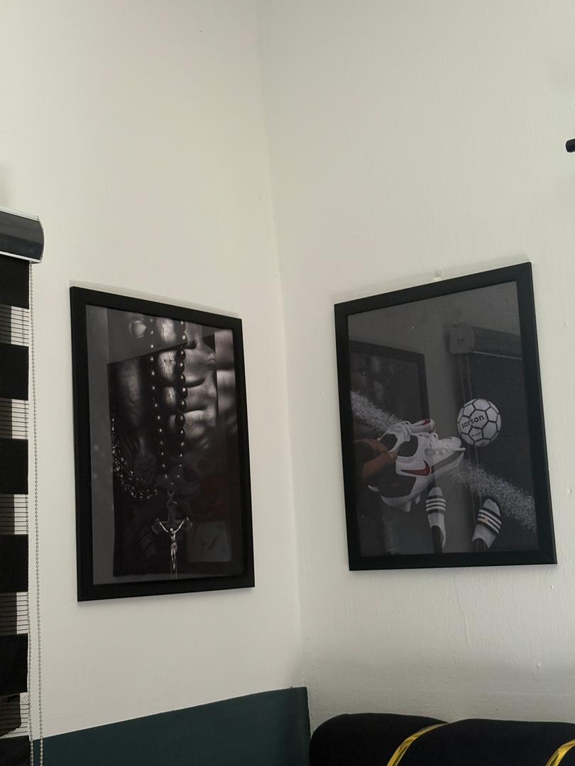 only1ZALA's tweet image. #Frames #CustomFrames #WallArt #HomeDecor #InteriorDesign #DecorInspo #FramedArt #ArtDecor
#pencilartwork available 🥰