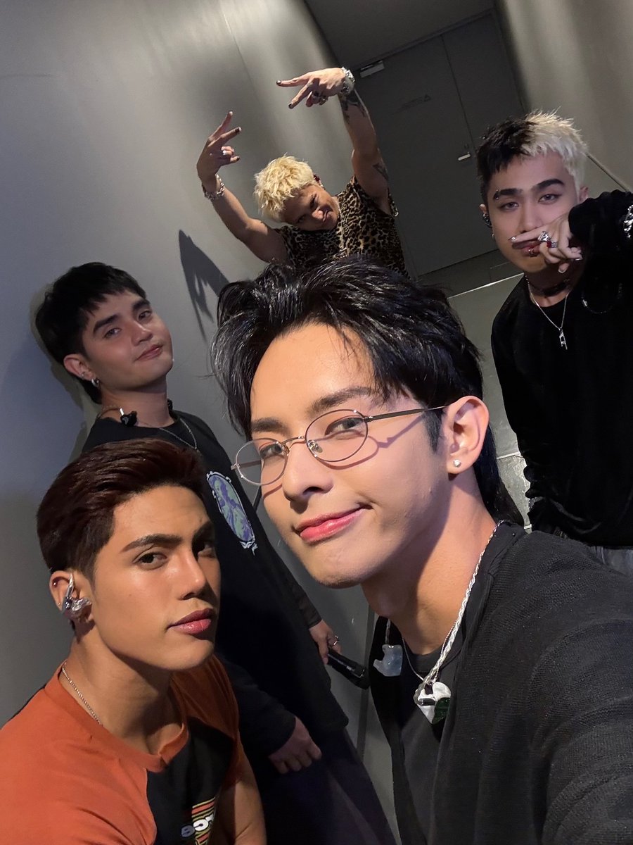 [🖼️] 240925 officialsb19 Instagram

Done with soundcheck! 
Good luck for tonight! 🤙🤙

#SB19日本ログ 
#SaWWorldTourTokyo 
#SB19 <a href="/SB19Official/">SB19 Official</a>