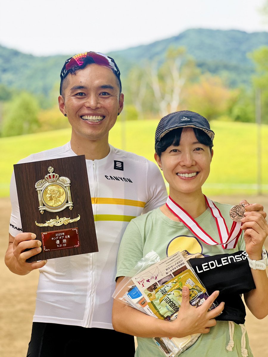yukimtb's tweet image. 『キングオブ王滝』表彰式👑
ちなみに妻は『ONTAKE50』ショート女子総合3位で、夫婦で表彰台のることができました！
