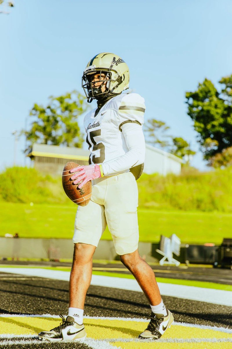 Check out my Mid season highlights👇🏽

hudl.com/v/2Smugw
<a href="/CoachFominaya/">Coach Fominaya, Ed.D.</a> 
<a href="/NLACoachPetway/">Coach Petway III</a> 
<a href="/TheCoachCassidy/">Josh Cassidy, Ed.D.</a> 
<a href="/CoachTdriddick/">Travis Riddick</a> 
<a href="/CoachVentura_/">Jesus Ventura</a> 
<a href="/SHSProspects/">Sprayberry High School</a> 
<a href="/SprayberryATH/">Sprayberry Athletics</a> 
<a href="/RecruitGeorgia/">Recruit Georgia</a> 
<a href="/PeachtreeScout/">Peachtree Scout</a> 
<a href="/On3sports/">On3</a> 
<a href="/247recruiting/">247Sports Recruiting</a>