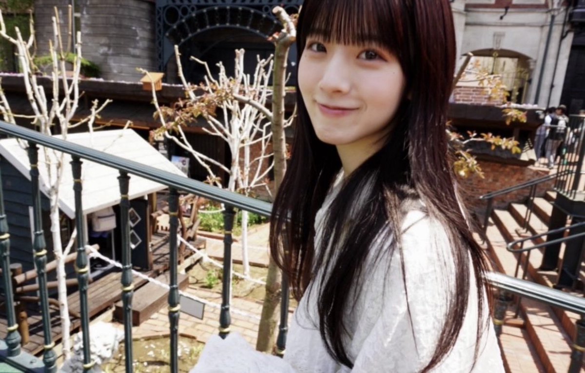 funky_kakky's tweet photo. わ。こっち見た🫣
#石森璃花 
#りかのいんすた https://t.co/BhnRi2Jm7B