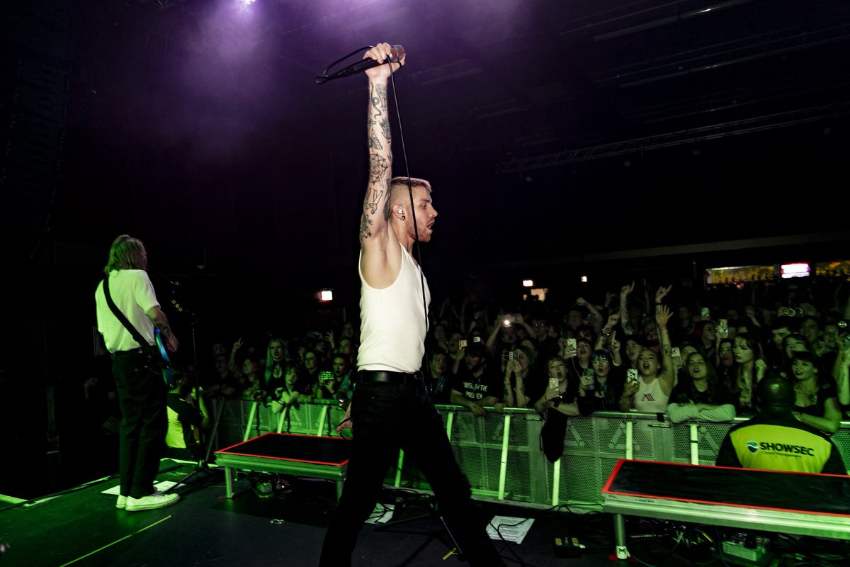 MANCHESTER 🖤 thank you for one of our favourite shows EVER. 

UNREAL VIBES 🔥