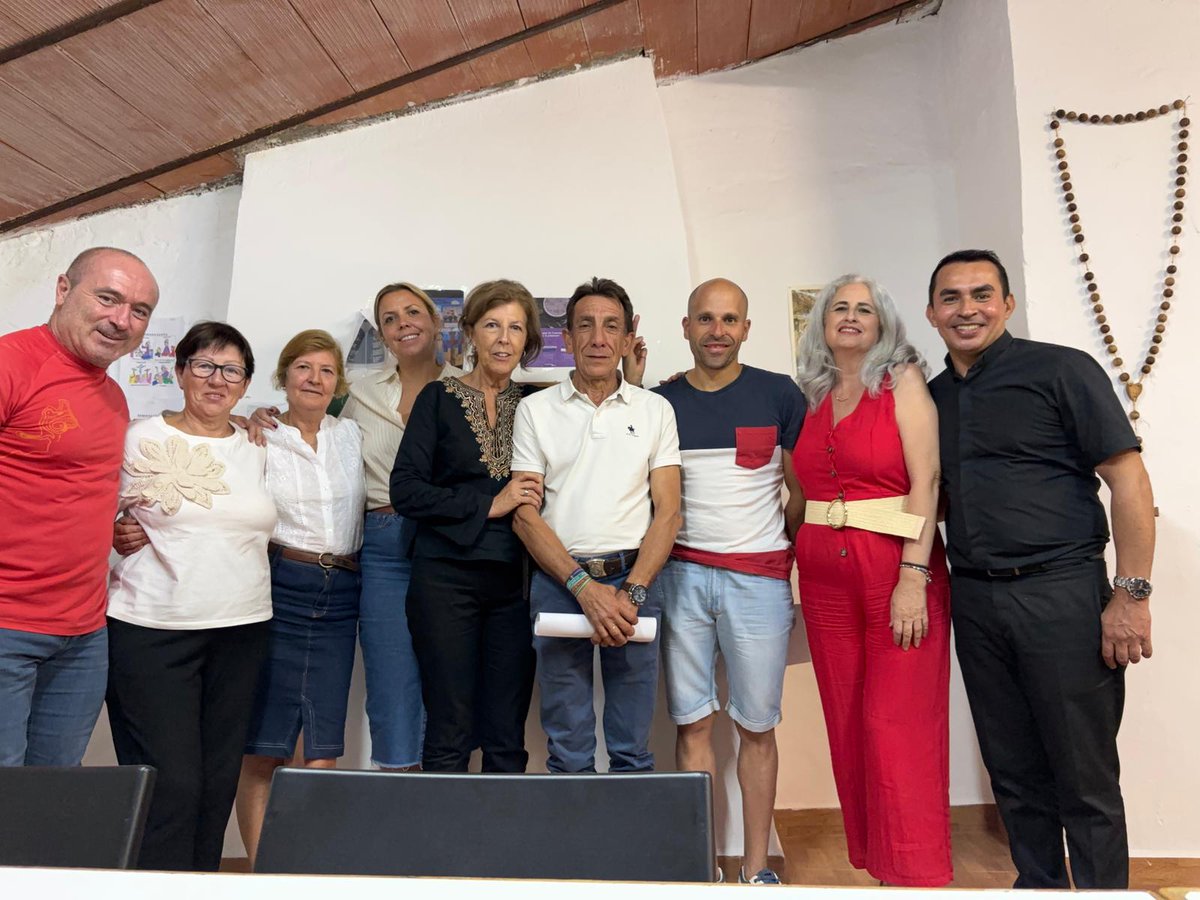 Presentando el proyecto de #MisiónParroquial en las parroquias de Rosal de la Frontera y Aroche, diócesis de Huelva. El párroco, Wilson Parada Urbina, sacerdote colombiano en servicio pastoral en la diócesis de Huelva.