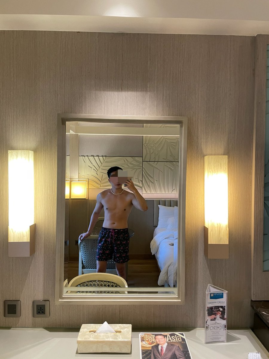 bottom here from cebu but taken na 
😅🥰