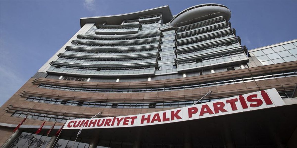 Mahkeme, CHP İstanbul İl Kongresi seçimlerinin durdurulmasını istedi! 
haberdairesi.com/siyaset/mahkem…