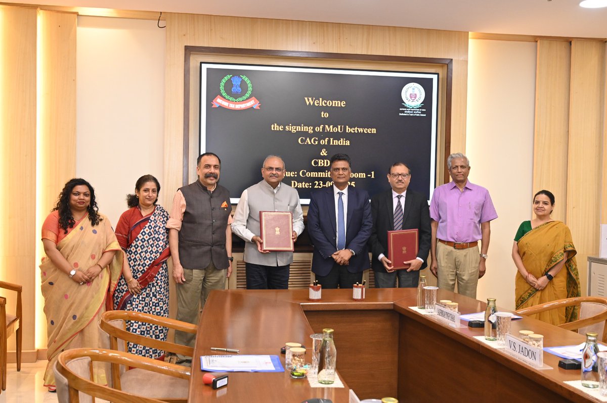 IncomeTaxIndia's tweet image. CBDT &amp;amp; CAG (Comptroller and Auditor General of India) sign MoU on Academic and Training Interaction &amp;amp; Cooperation

The MoU provides a comprehensive framework for academic, training and research cooperation in areas of:
🟢The New Income Tax Act
🟢 Direct Tax Administration
🟢…