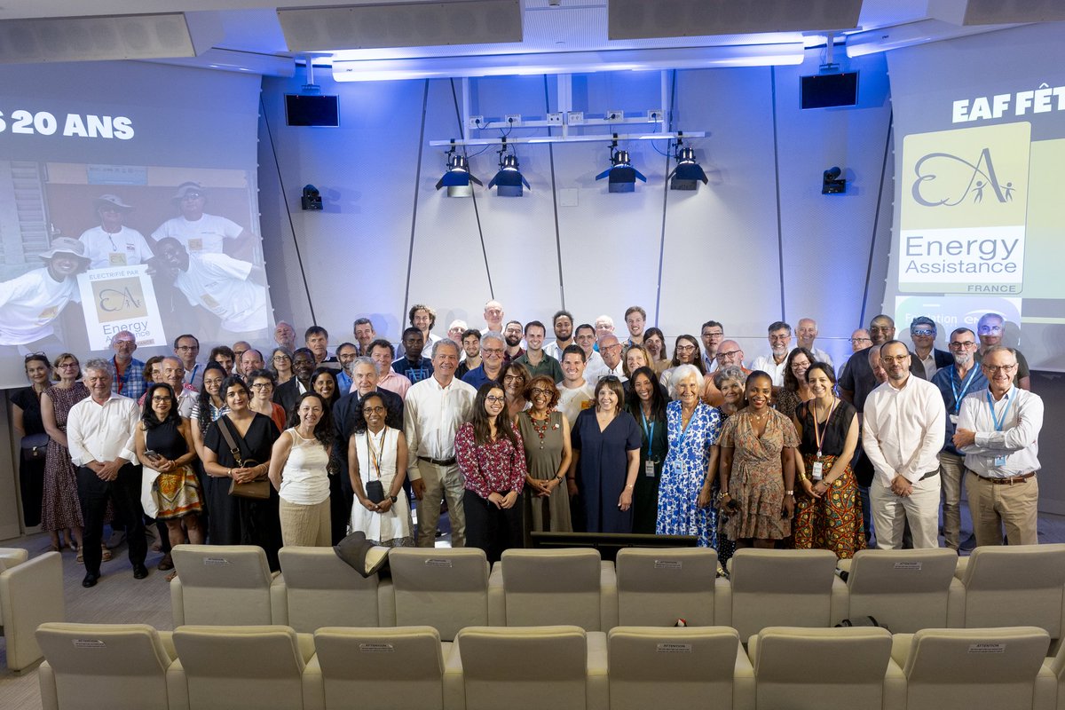 20 ans d’ingénierie sans frontières chez INGIE, au service des énergies renouvelables en Afrique subsaharienne.
Dans quelques mois, une retraite bien méritée que je consacrerai à la #RDC, terre de mes ancêtres 🇨🇩.